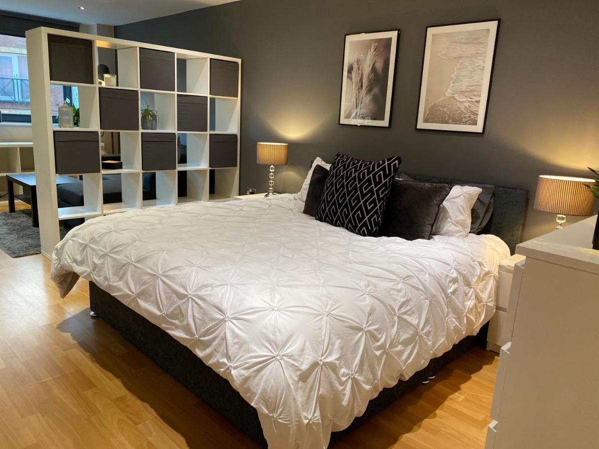 שפילד City Centre Modern Studio Apartment - Westone Free Wifi, Gym Access, Netflix מראה חיצוני תמונה