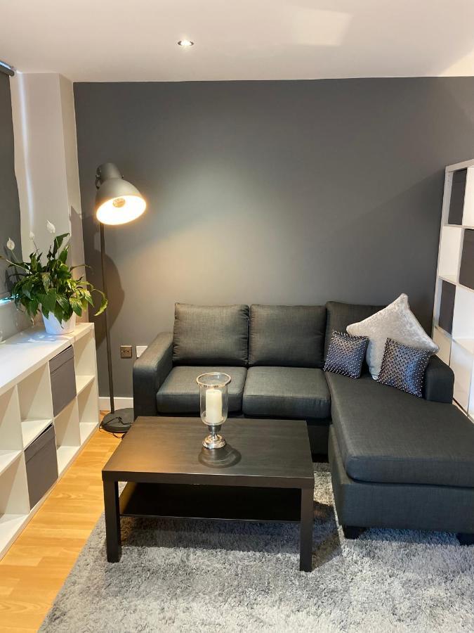 שפילד City Centre Modern Studio Apartment - Westone Free Wifi, Gym Access, Netflix מראה חיצוני תמונה