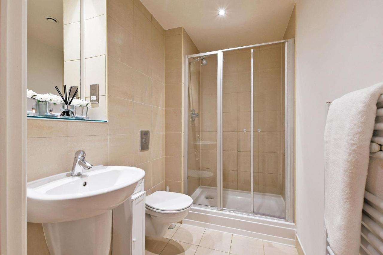 שפילד City Centre Modern Studio Apartment - Westone Free Wifi, Gym Access, Netflix מראה חיצוני תמונה